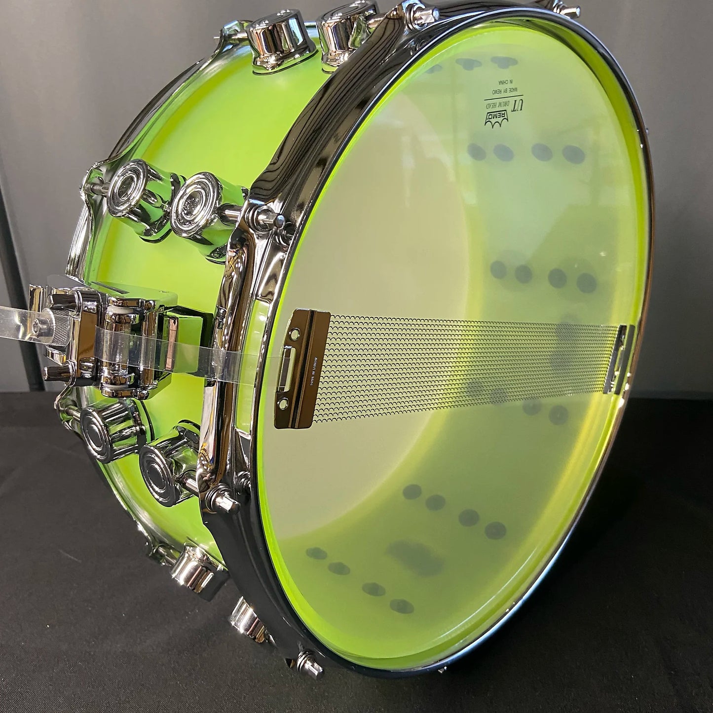 Frosted Fluorescent Green Acrylic Snare Drum FR-14x6-FG