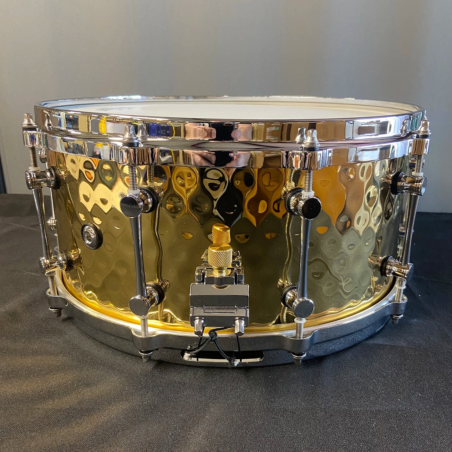 Hammered Brass Snare Drum RC003