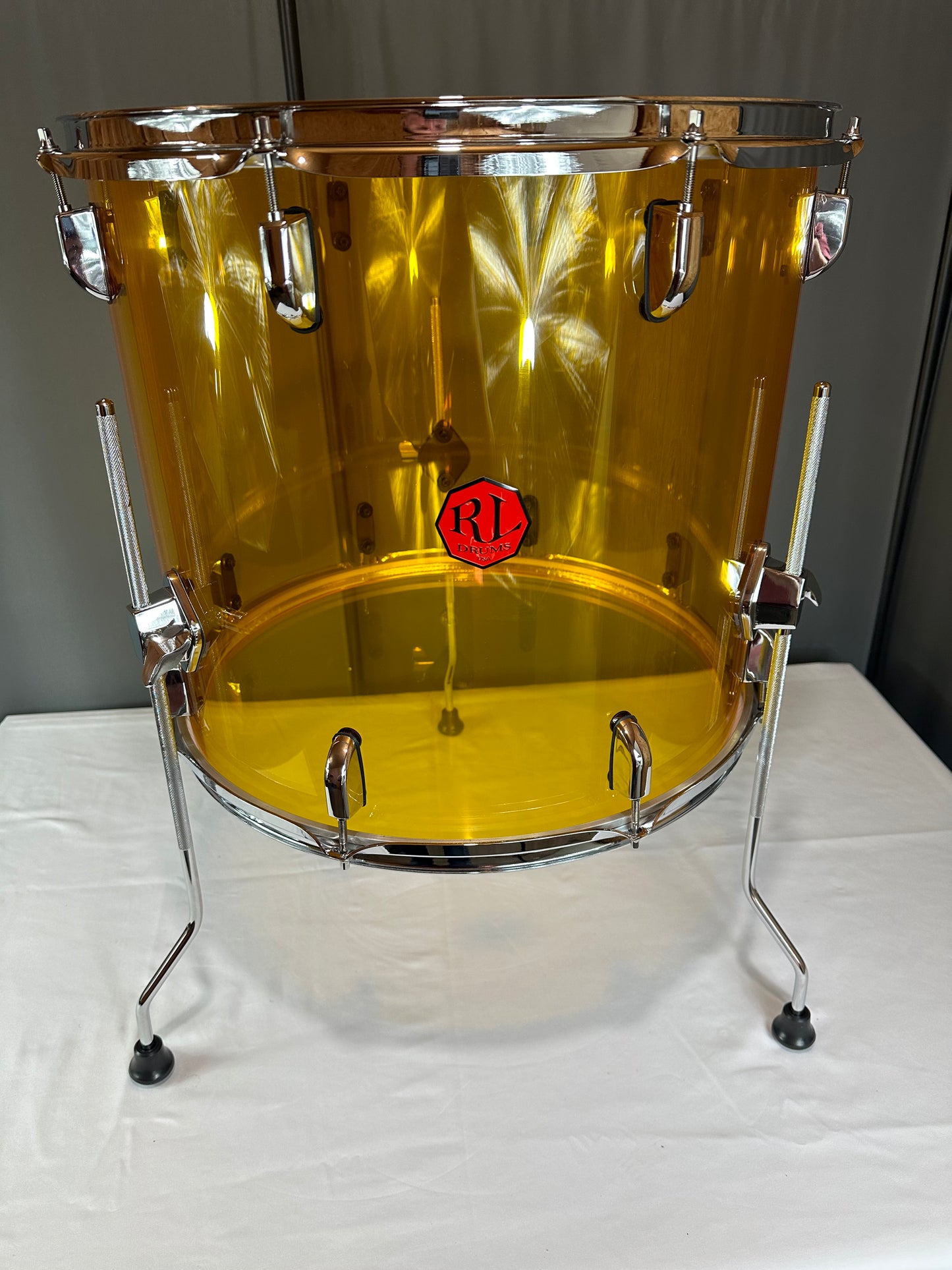 Amber Seamless Acrylic 18"x16" - Floor Tom Drum