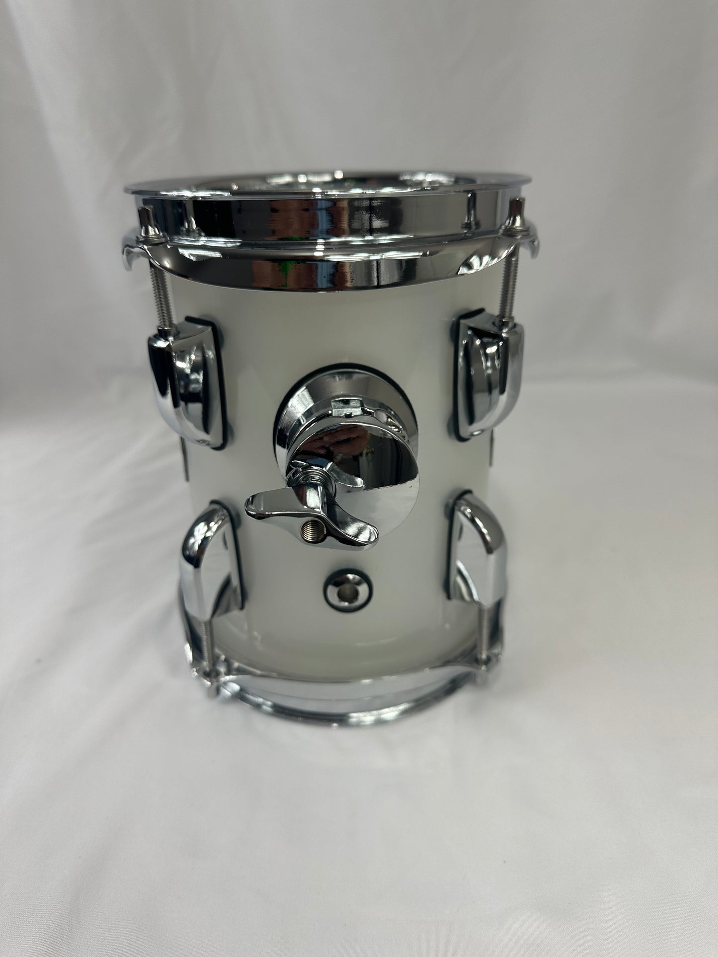 Frost White Seamless Acrylic 6"x8" - Tom Drum