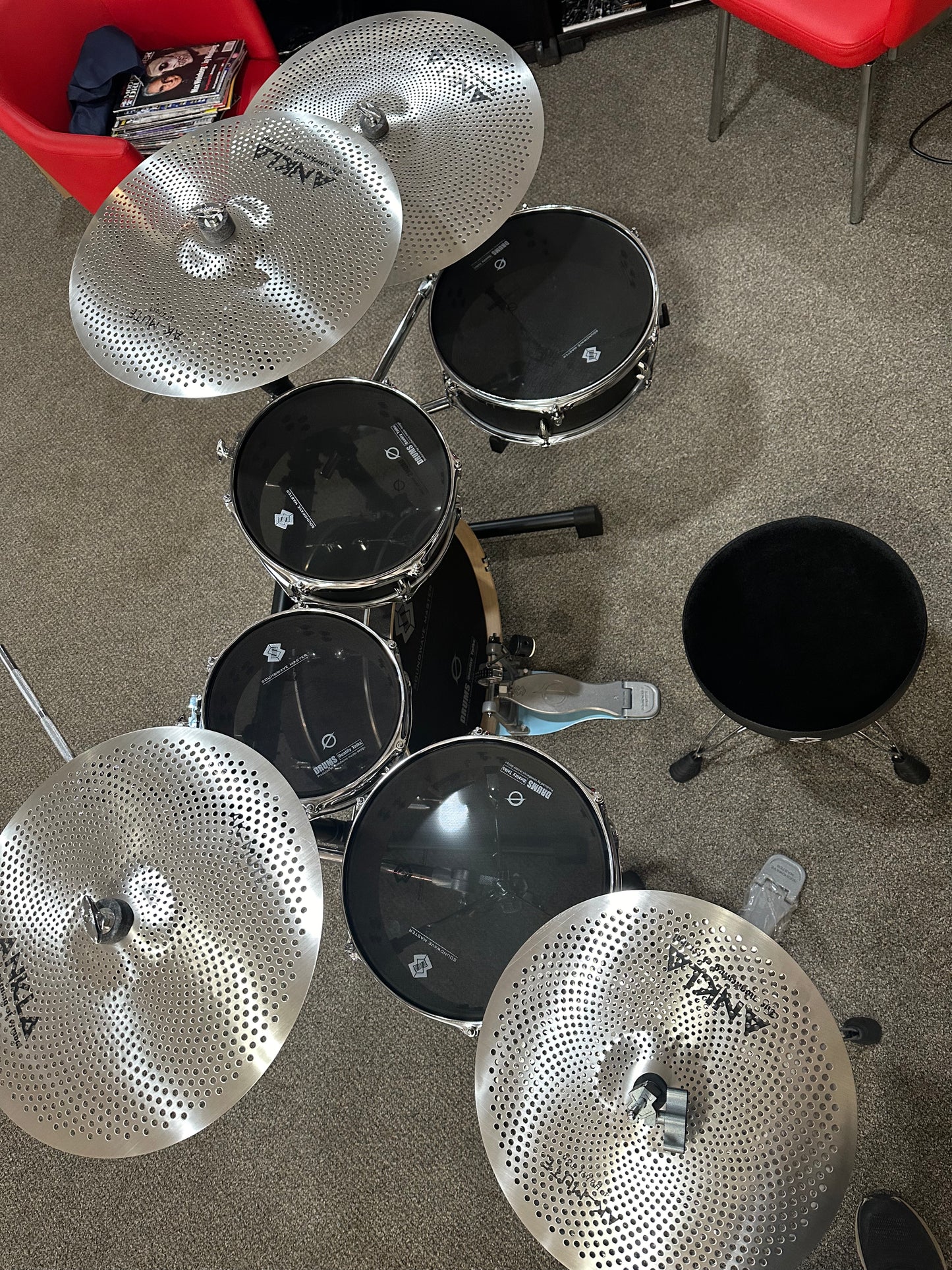 SOUNDWAVE MASTER FLIP KING PRO DRUM KIT