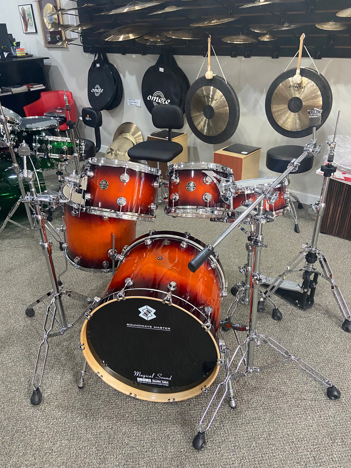 SOUNDWAVE MASTER ORIGINAL RED GRADIENT DRUM KIT
