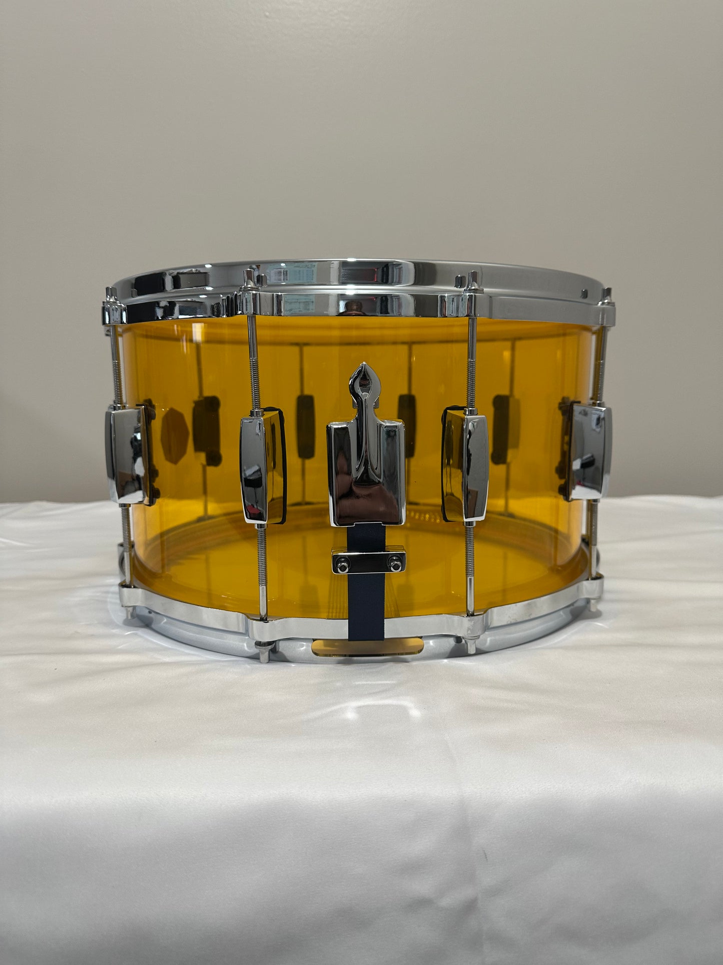 Amber Seamless Acrylic 14" x 8" -Snare Drum