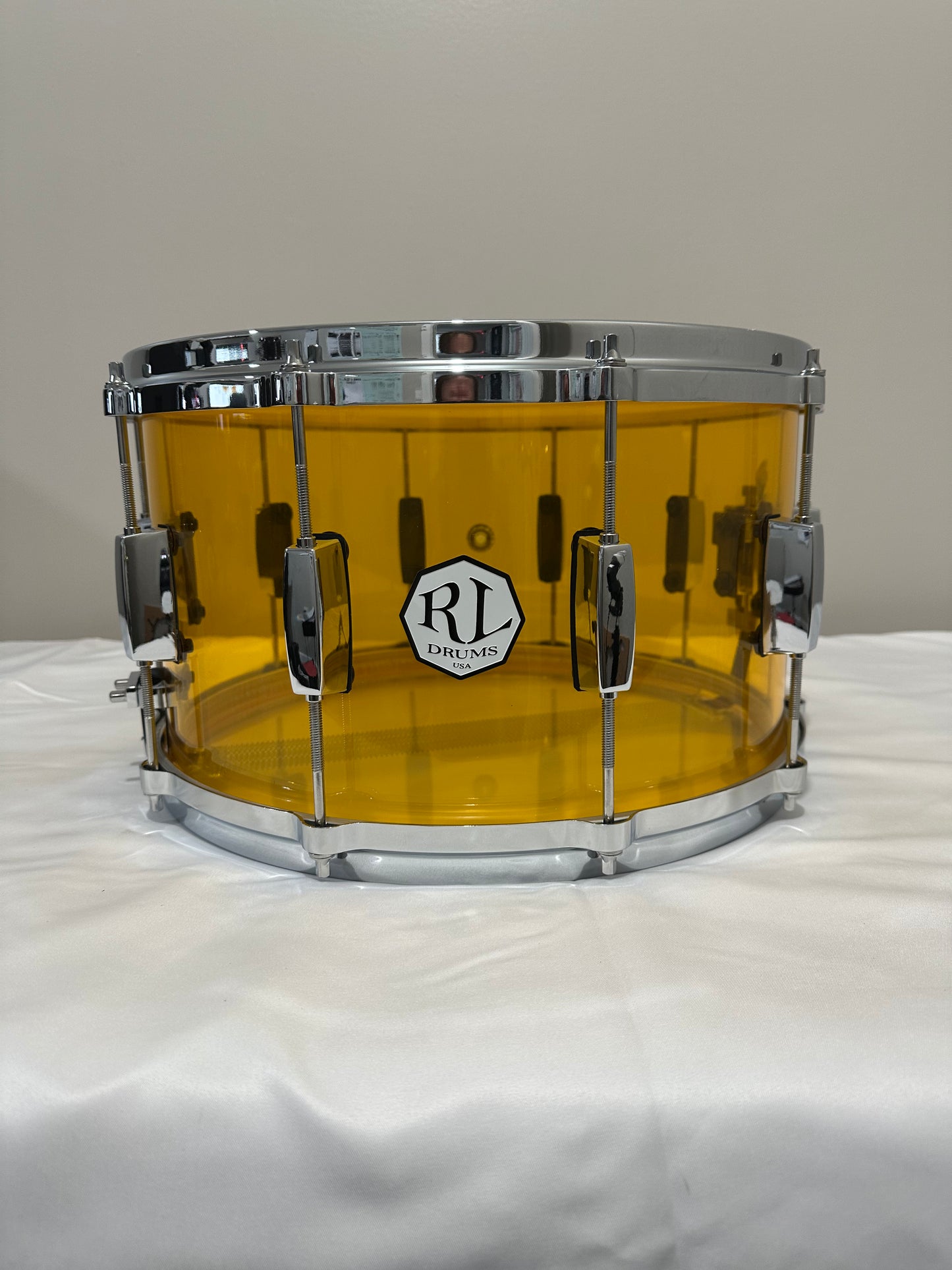 Amber Seamless Acrylic 14" x 8" -Snare Drum