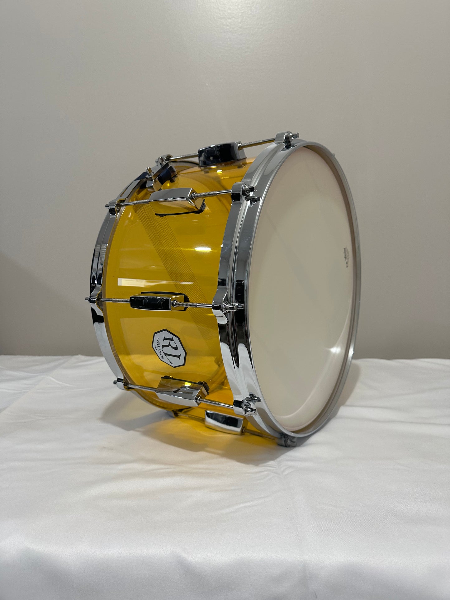 Amber Seamless Acrylic 14" x 8" -Snare Drum