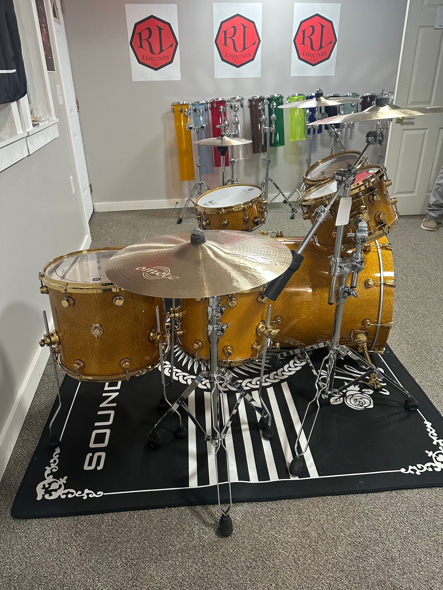 SOUNDWAVE MASTER GLORY SOUND GOLDEN DRILL DRUM KIT