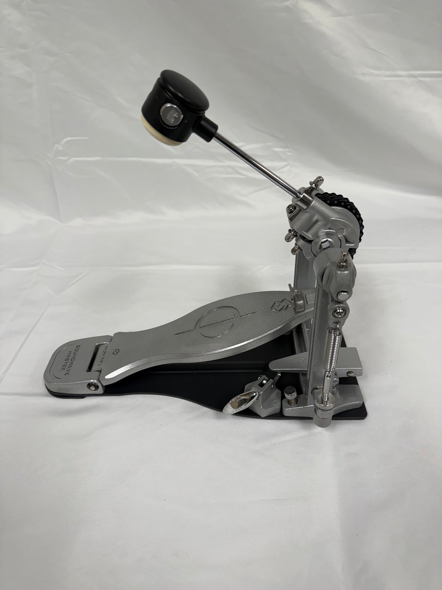 SOUNDWAVE MASTER GALAXY-V1 SINGLE BASS PEDAL -BLACK BASE