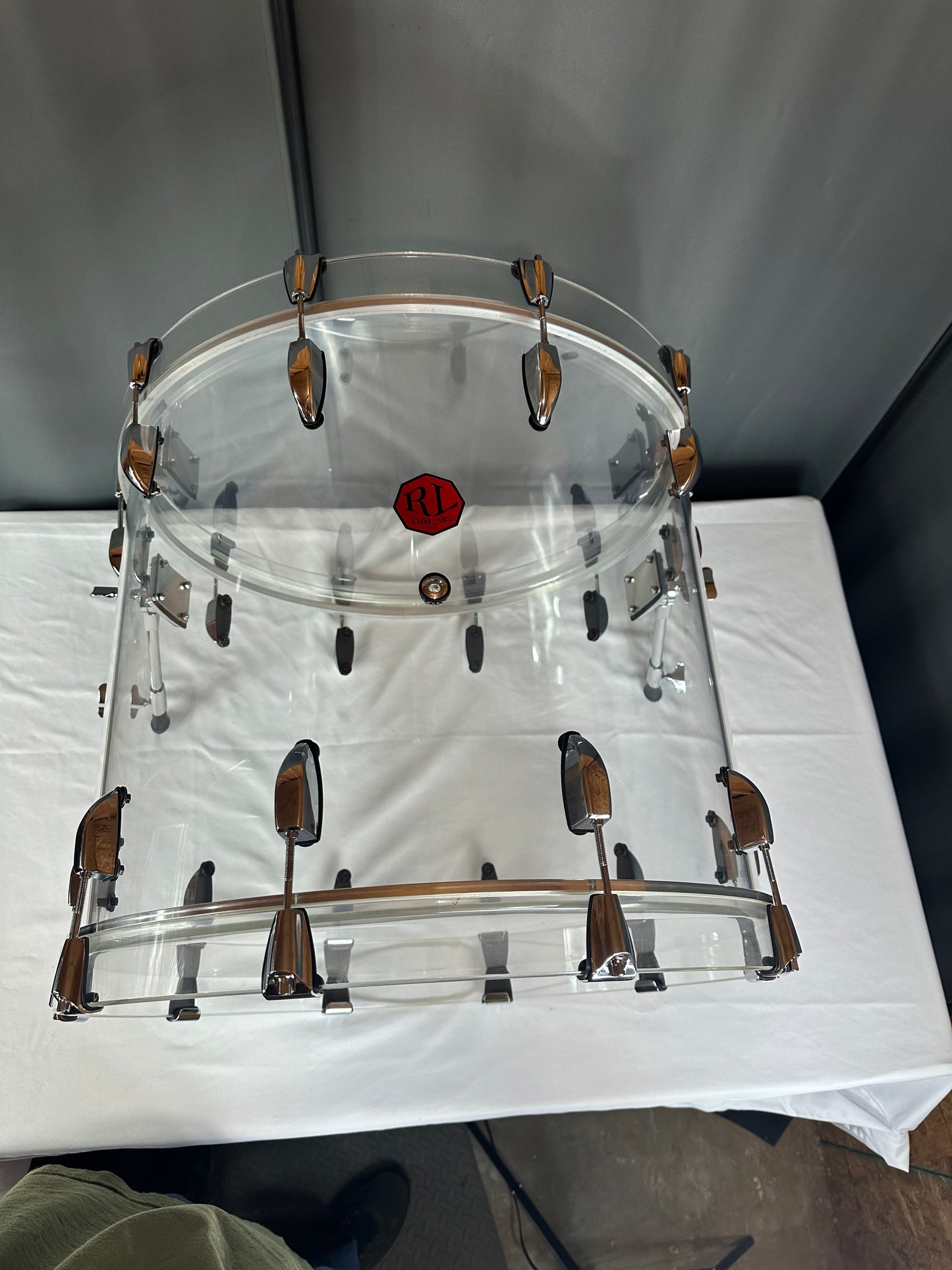 Clear Seamless Acrylic 20"x16" - Bass Drum
