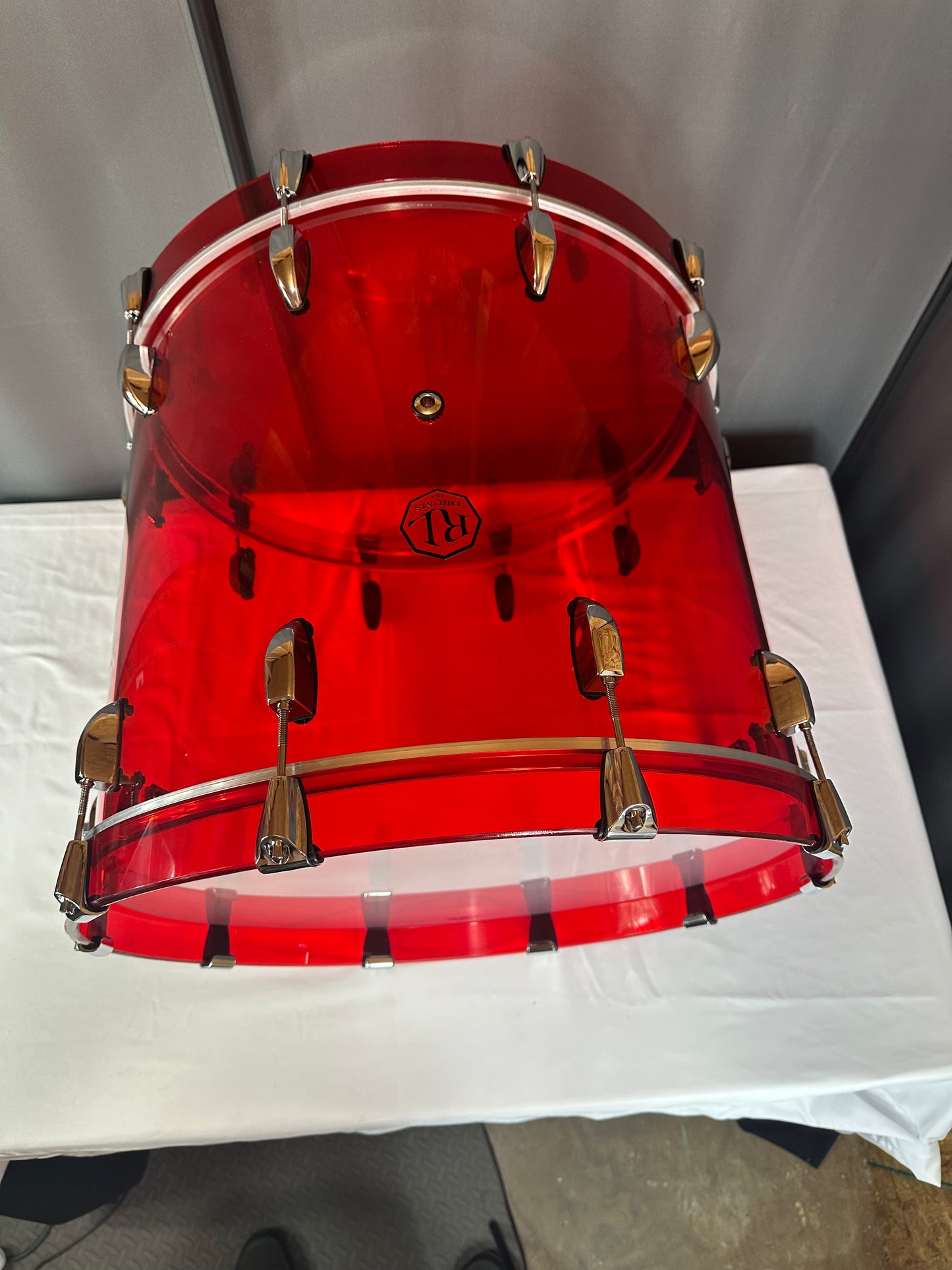 Red Seamless Acrylic 20"x16" - Bass Drum