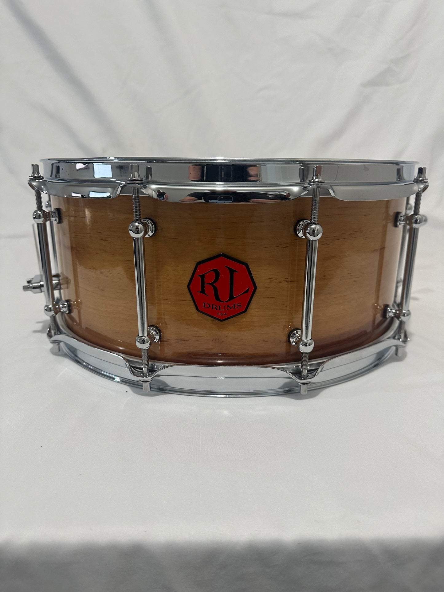 Tech Veneer Over Birch Snare Drum with Tube Lugs RL14-6-TVTL