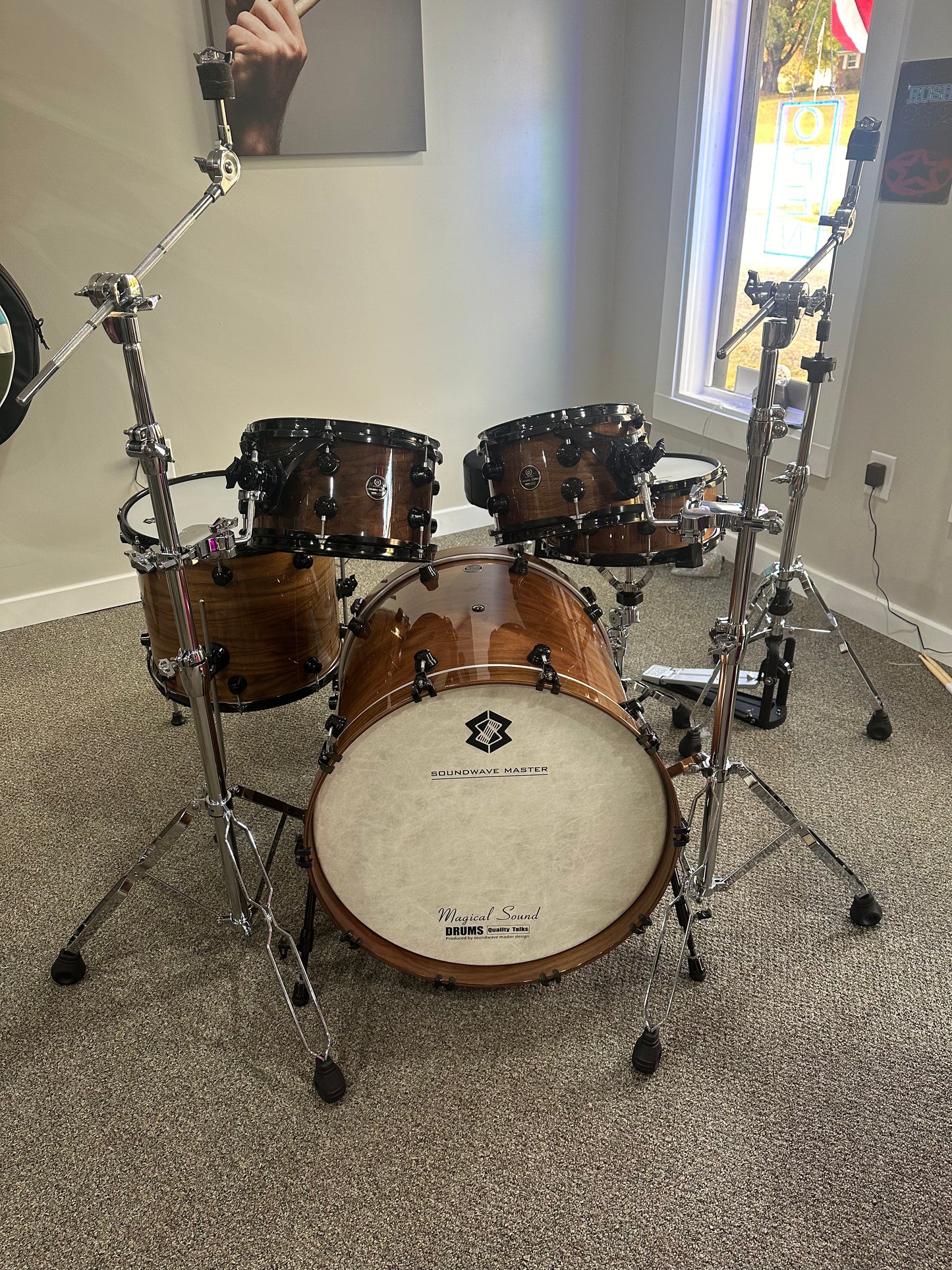 SOUNDWAVE MASTER BLACK WALNUT DRUM KIT BWSMDK