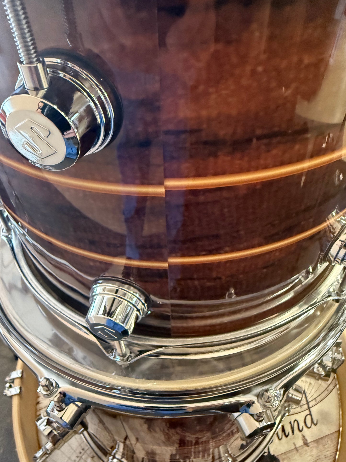 SOUNDWAVE MASTER MAGICAL SOUND WOOD WAR DRUM KIT-B-STOCK
