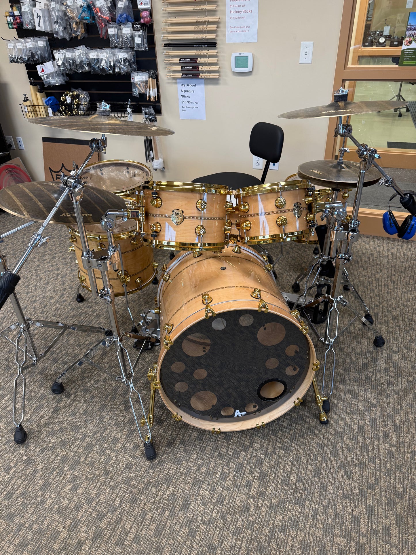 SOUNDWAVE MASTER GLORY SOUND MAPLE LOG W/HAND INLAY DRUM KIT