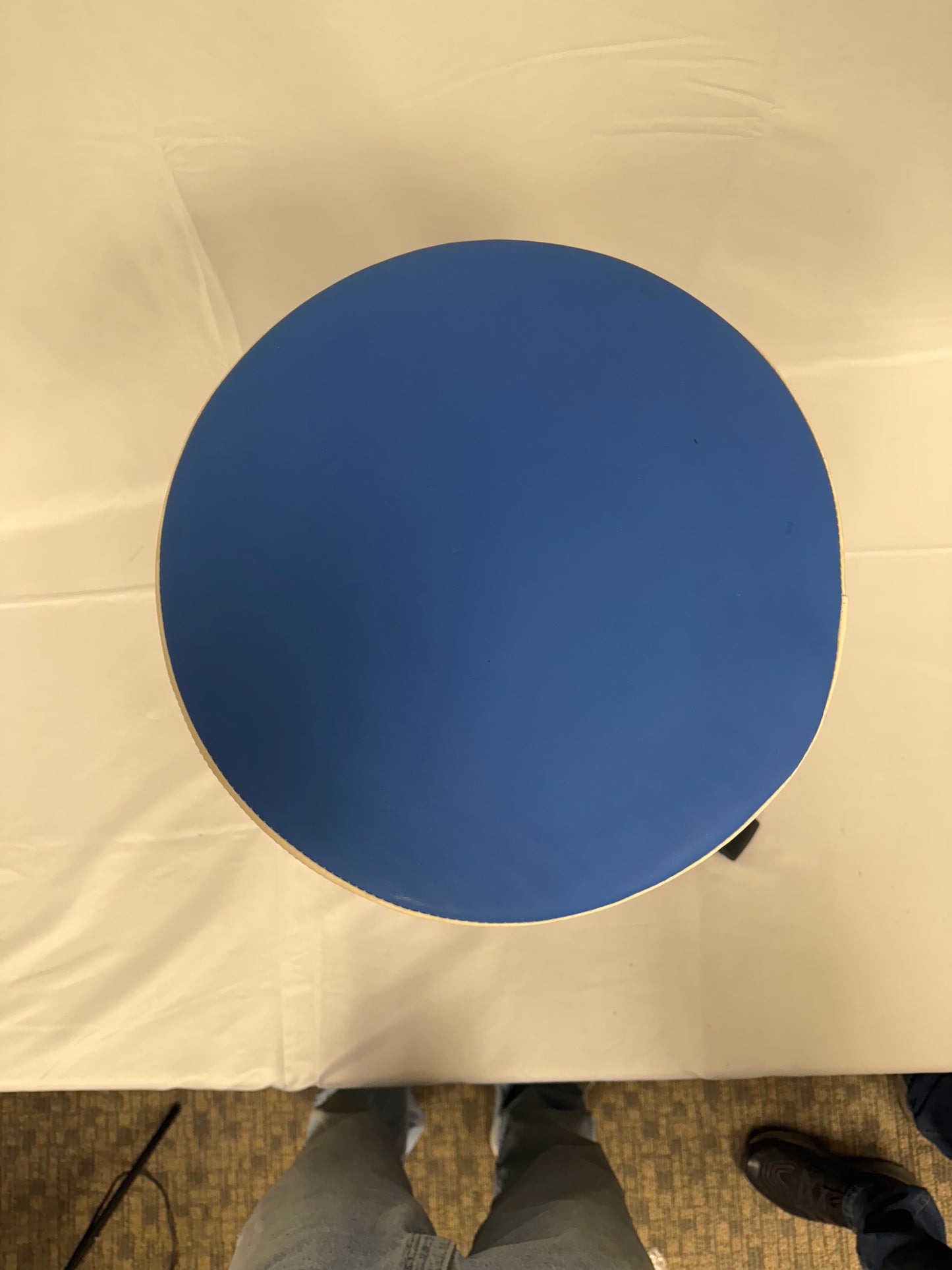 SOUNDWAVE MASTER HYDRAULIC ROUND THRONE