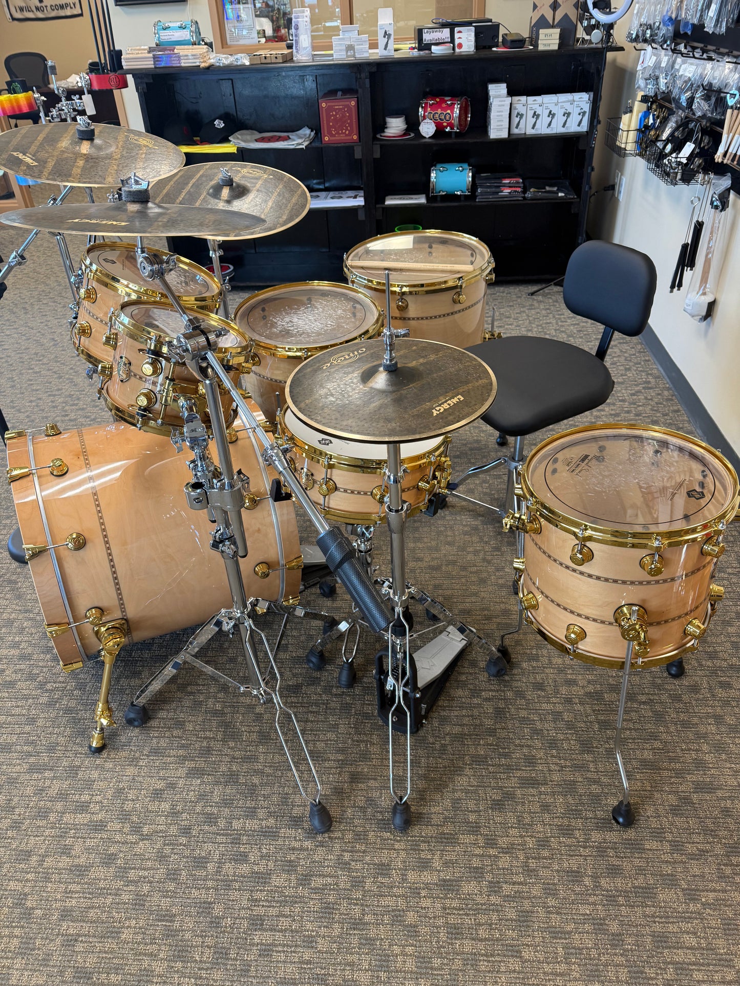 SOUNDWAVE MASTER GLORY SOUND MAPLE LOG W/HAND INLAY DRUM KIT-18