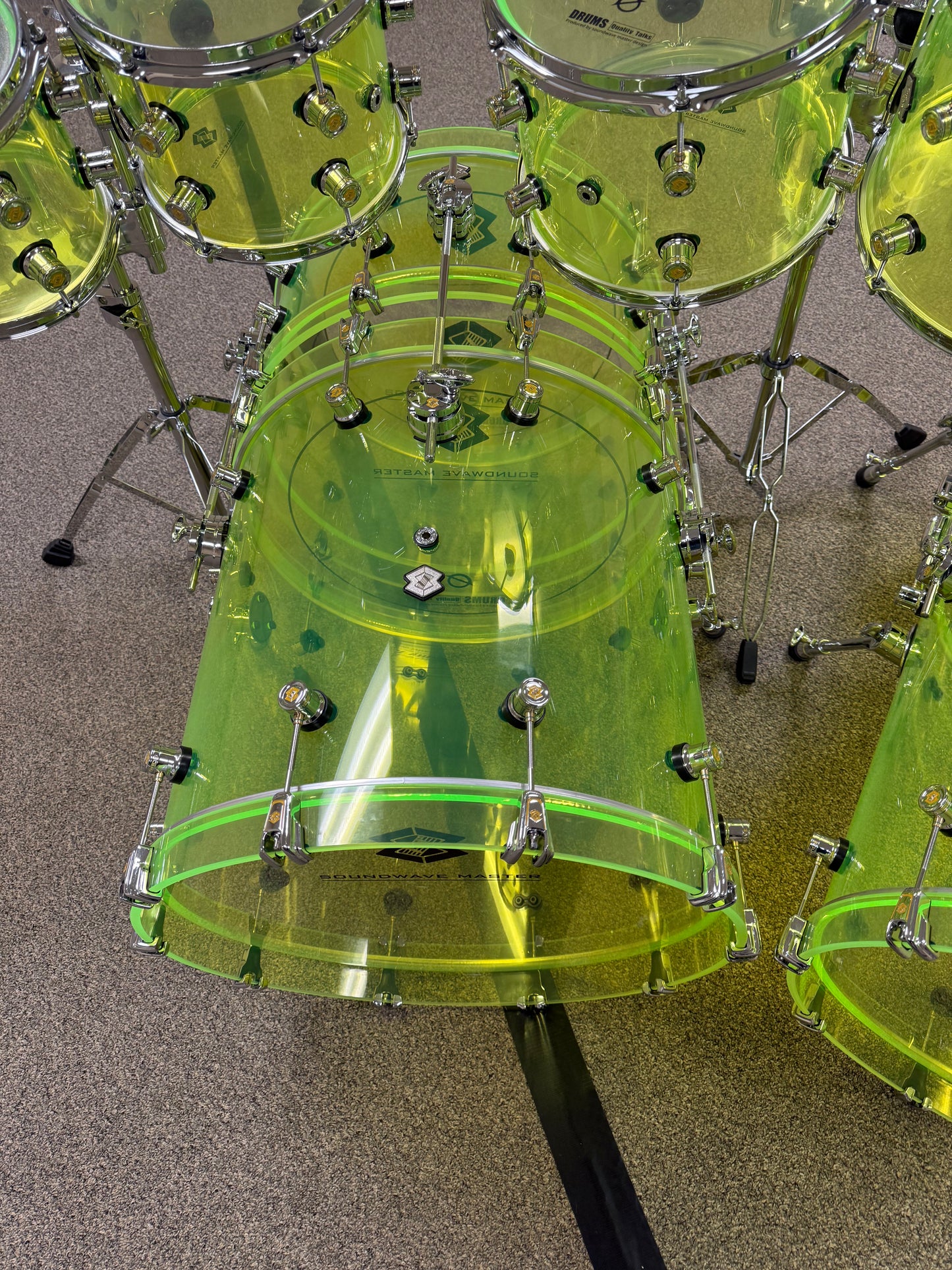 SOUNDWAVE MASTER FUSION MASTER SERIES FLUORESCENT GREEN SPECIAL BUILD DRUM SET