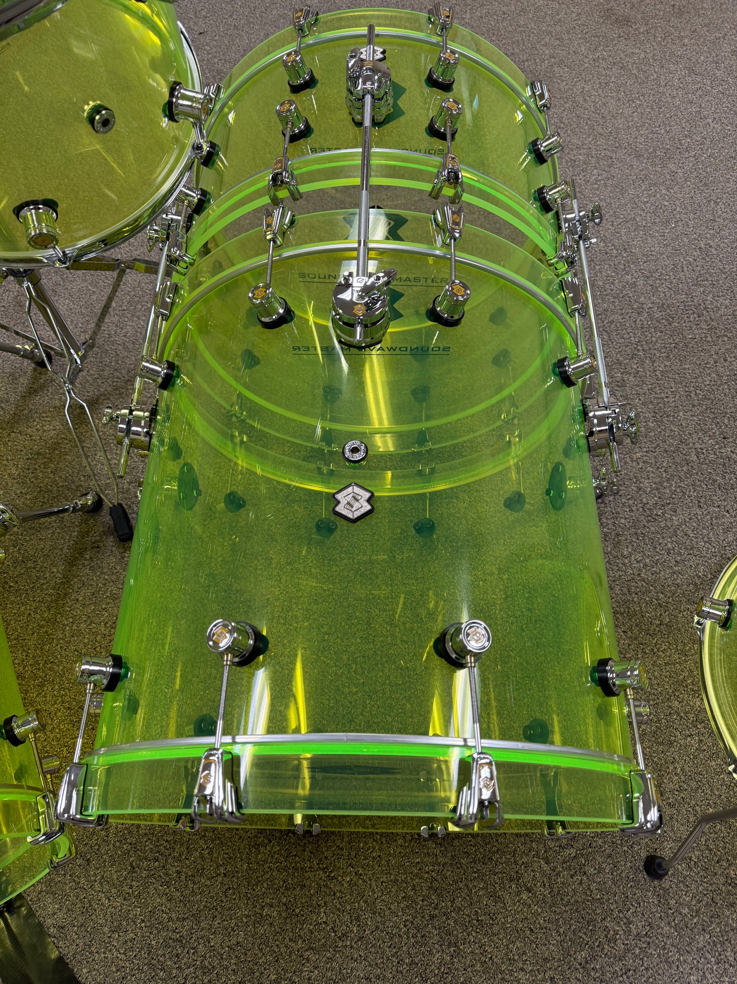 SOUNDWAVE MASTER FUSION MASTER SERIES FLUORESCENT GREEN SPECIAL BUILD DRUM SET