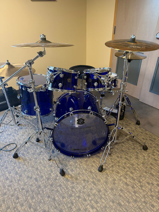 SOUNDWAVE MASTER ICE CRYSTAL SOUND SERIES NAVY BLUE DRUM KIT