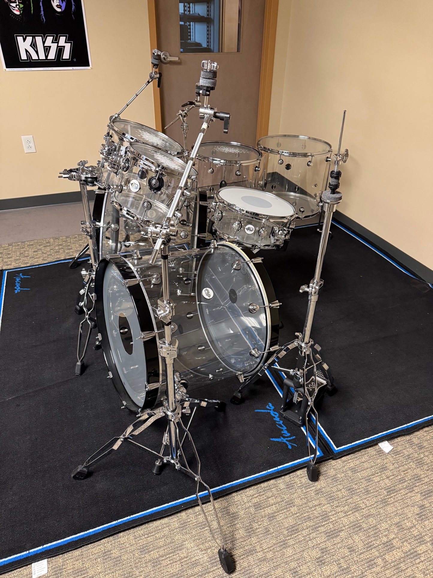 Used DW Drums Design Series Clear Acrylic Drum Set with Hardware,Glenn Evans studio kit, used by the legendary drummer of Nuclear Assault.