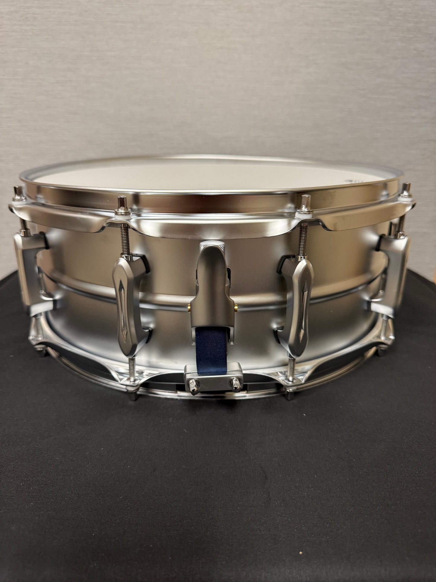 Pearl Nickel Plated Steel Snare Drum CXV02
