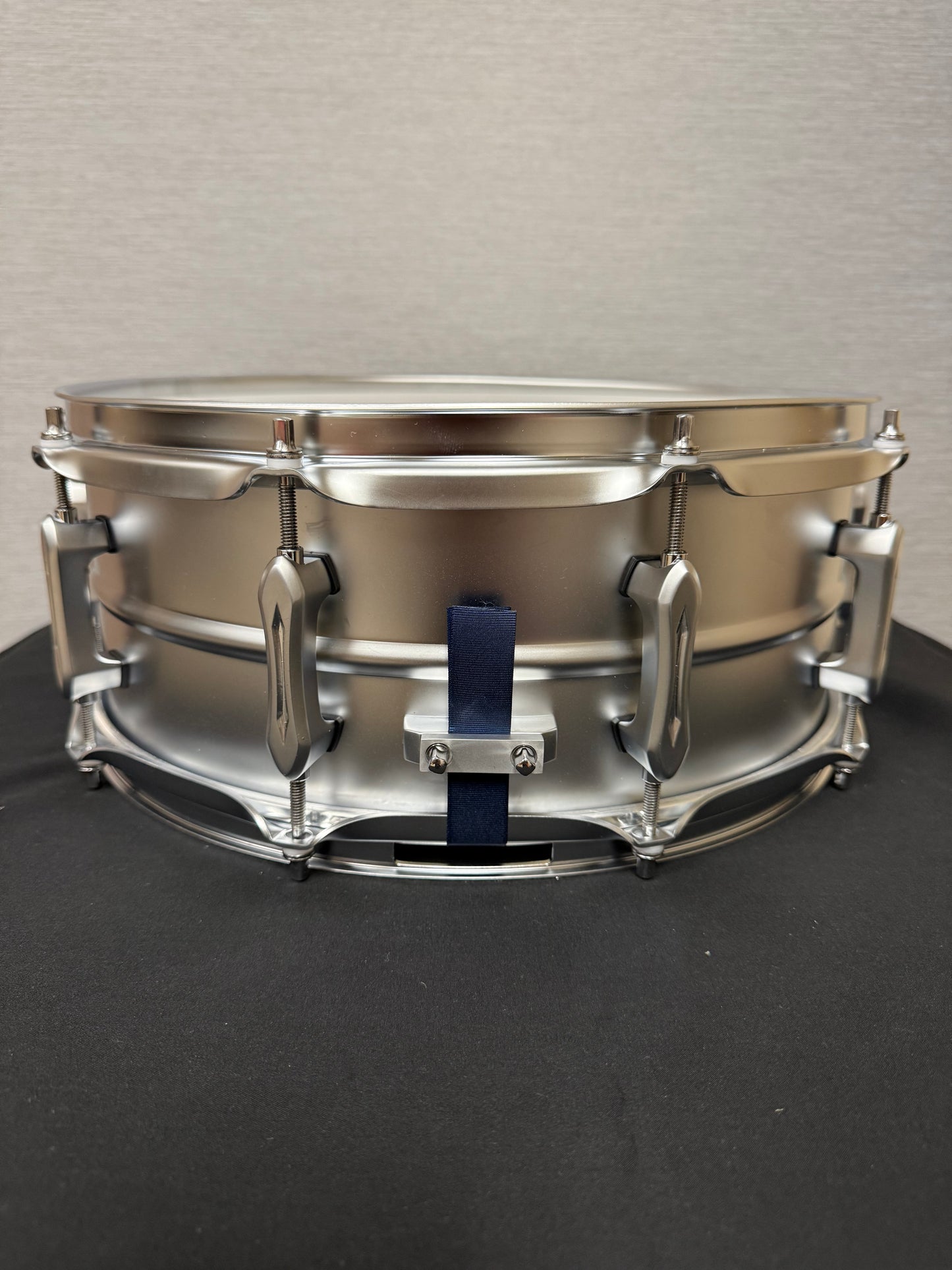Pearl Nickel Plated Steel Snare Drum CXV02
