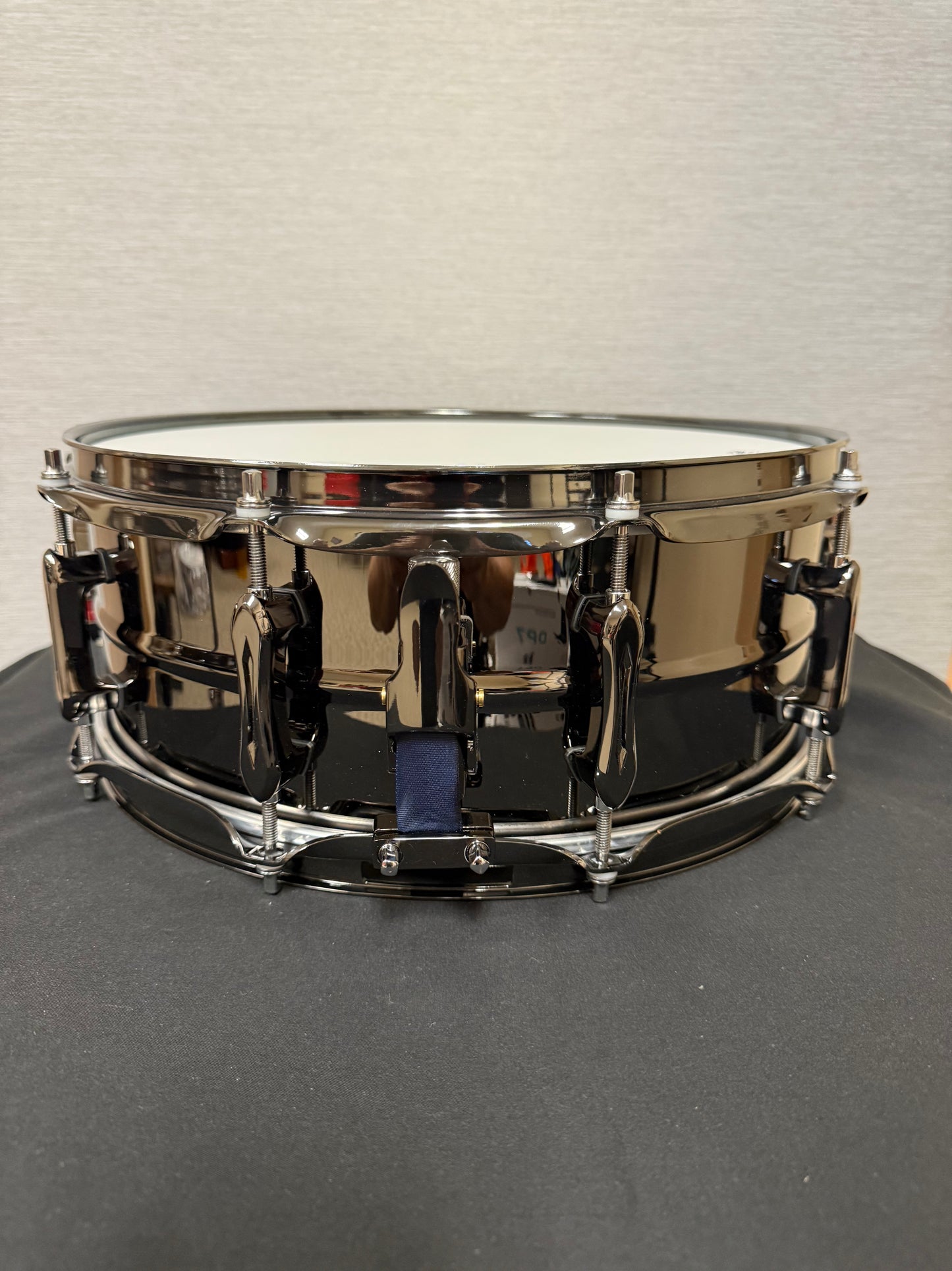 Black Nickel-Plated Steel Snare Drum CXV01