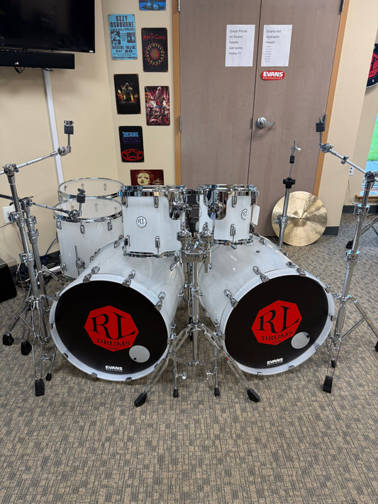 Frost White Seamless Acrylic Drum Shell Pack